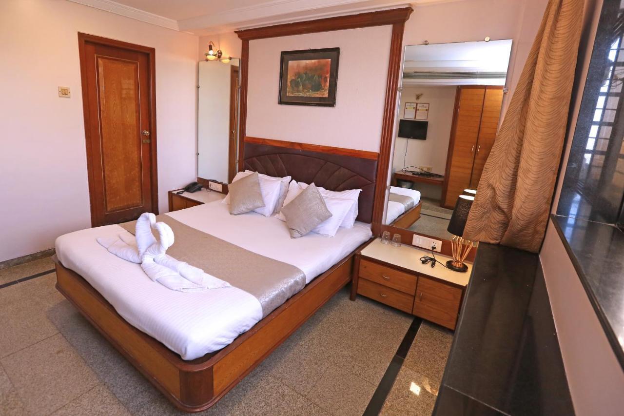 Gulf Hotel Mumbai Kültér fotó